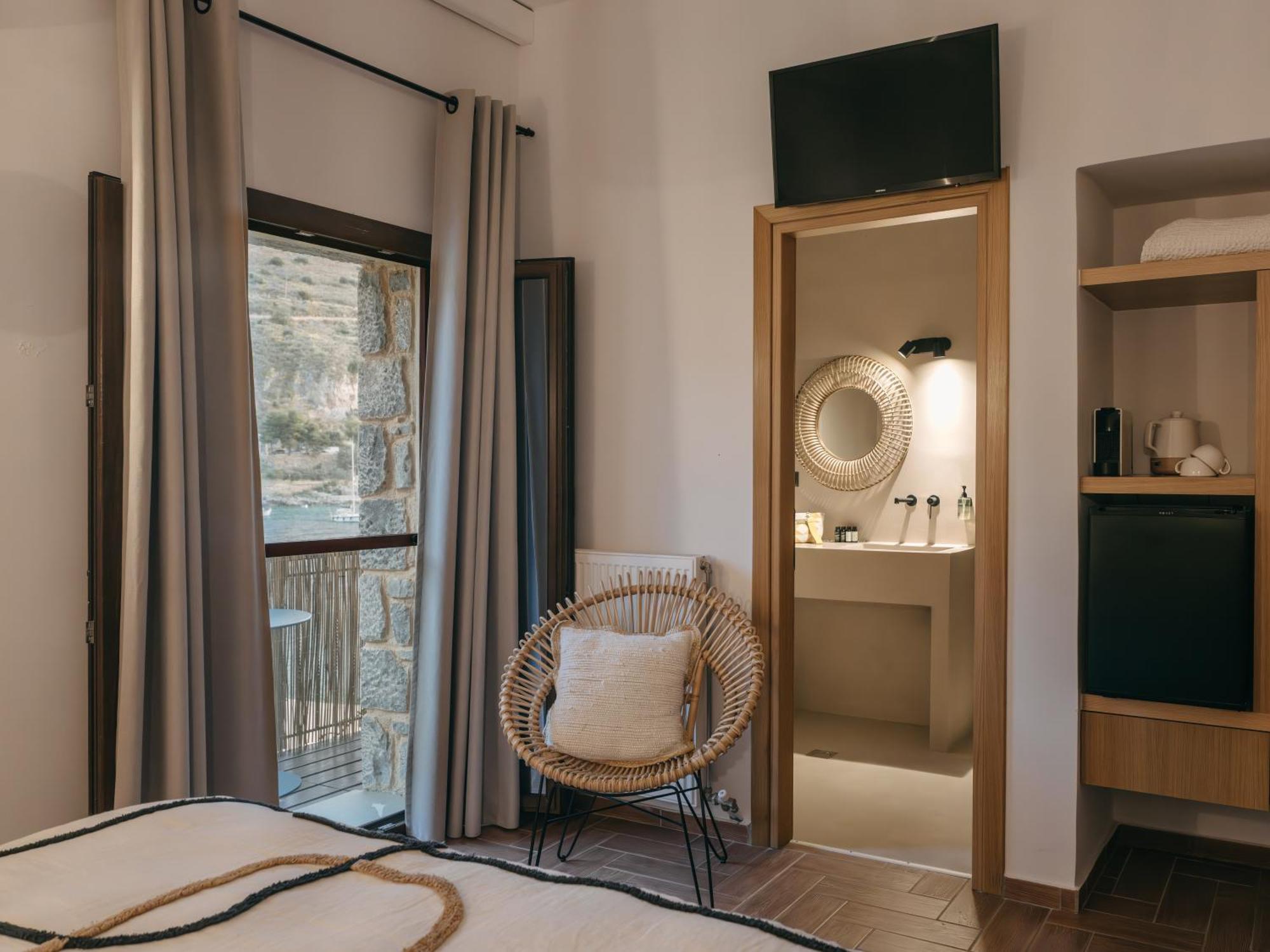 Kourmas Suites Liménion المظهر الخارجي الصورة